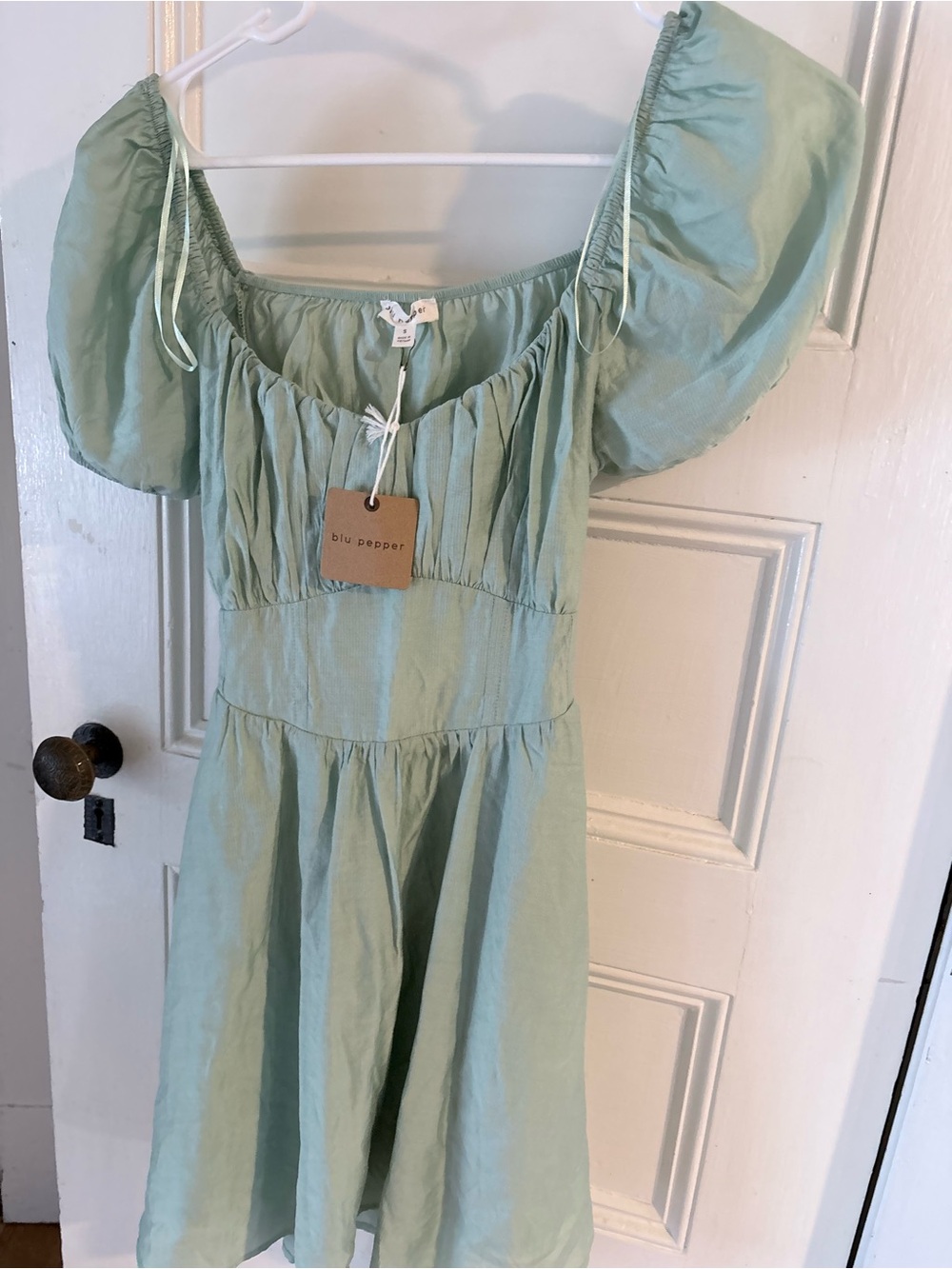 Blu Pepper Mint Green Puff-Sleeve Casual Dress